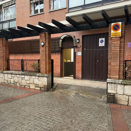 Hostel Puerta Del Angel Madrid Ngoại thất bức ảnh