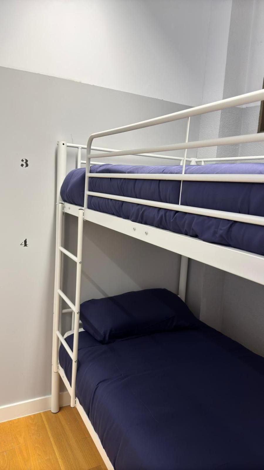 Hostel Puerta Del Angel Madrid Ngoại thất bức ảnh