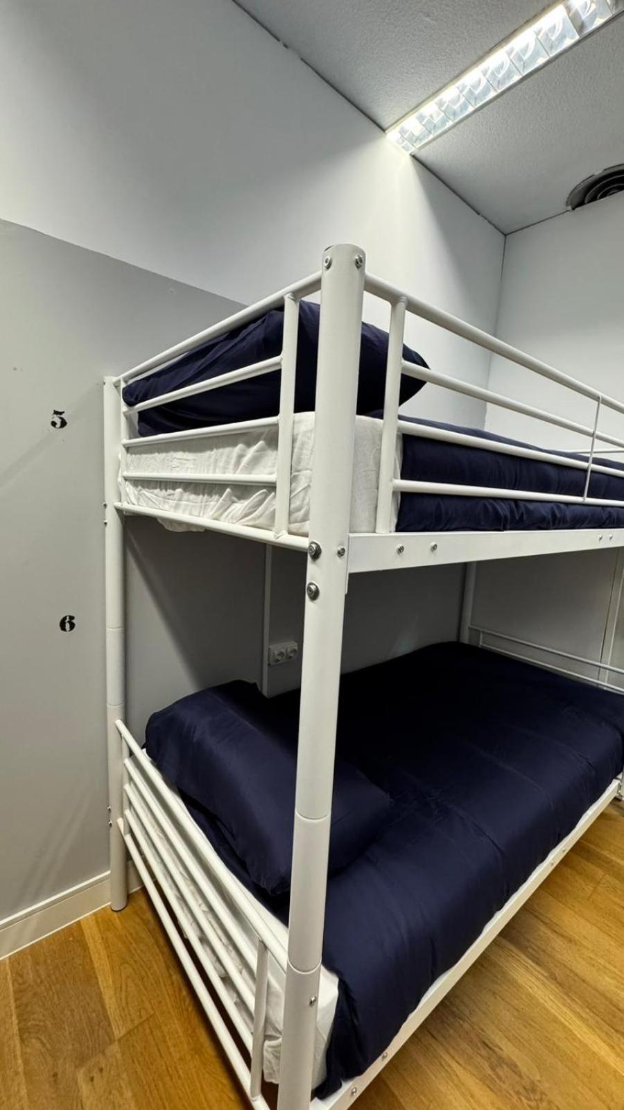 Hostel Puerta Del Angel Madrid Ngoại thất bức ảnh