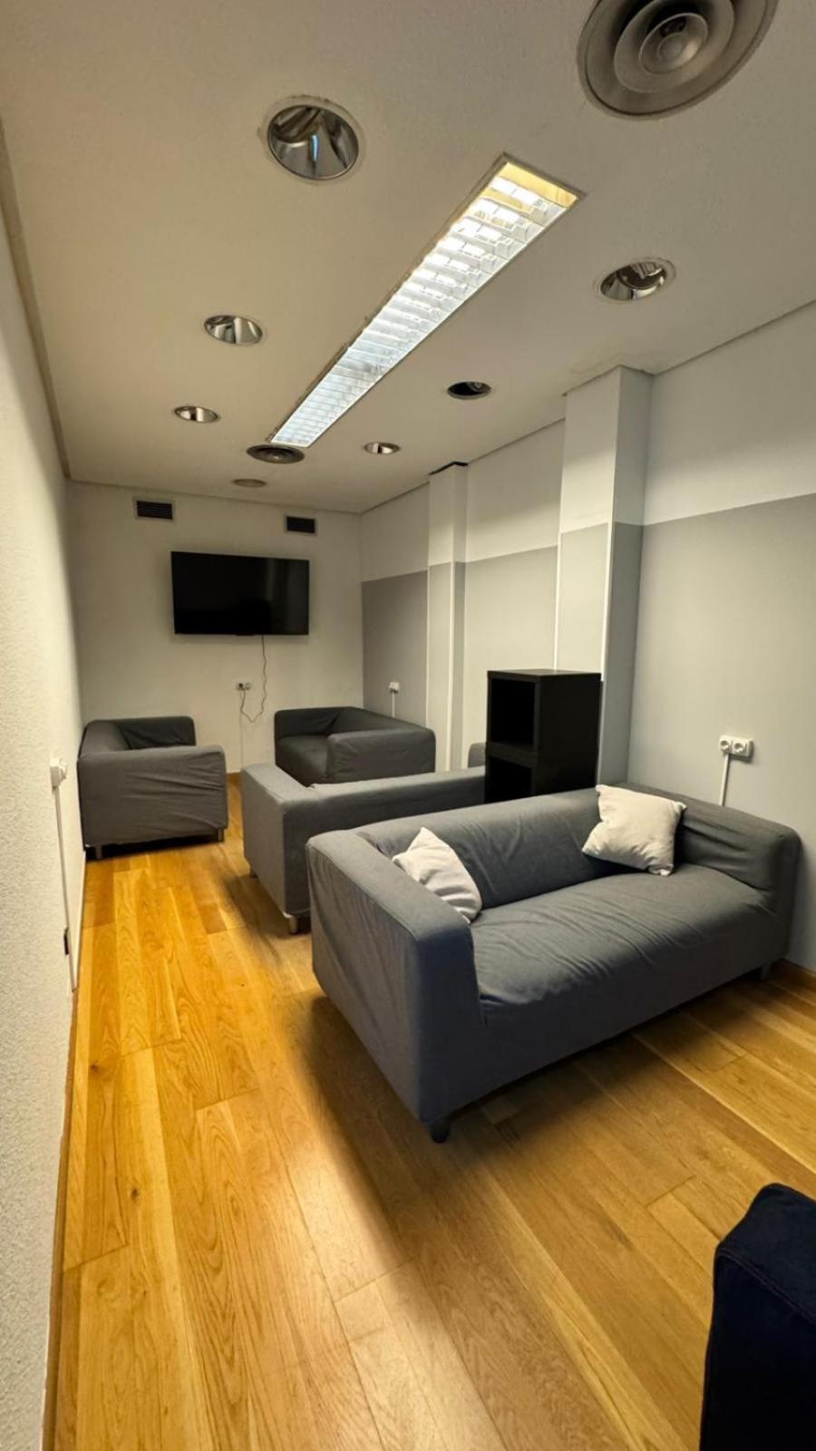 Hostel Puerta Del Angel Madrid Ngoại thất bức ảnh