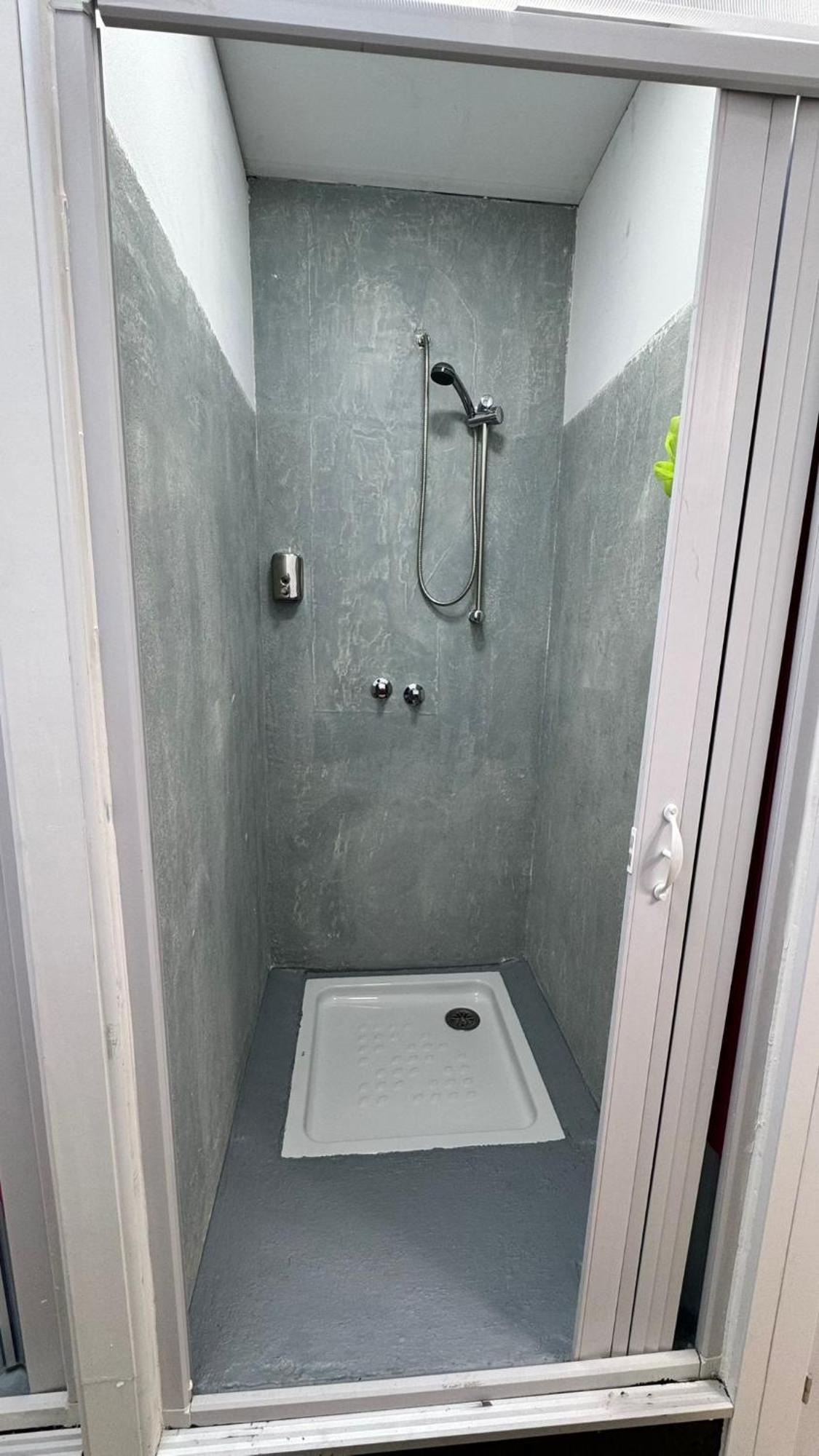 Hostel Puerta Del Angel Madrid Ngoại thất bức ảnh
