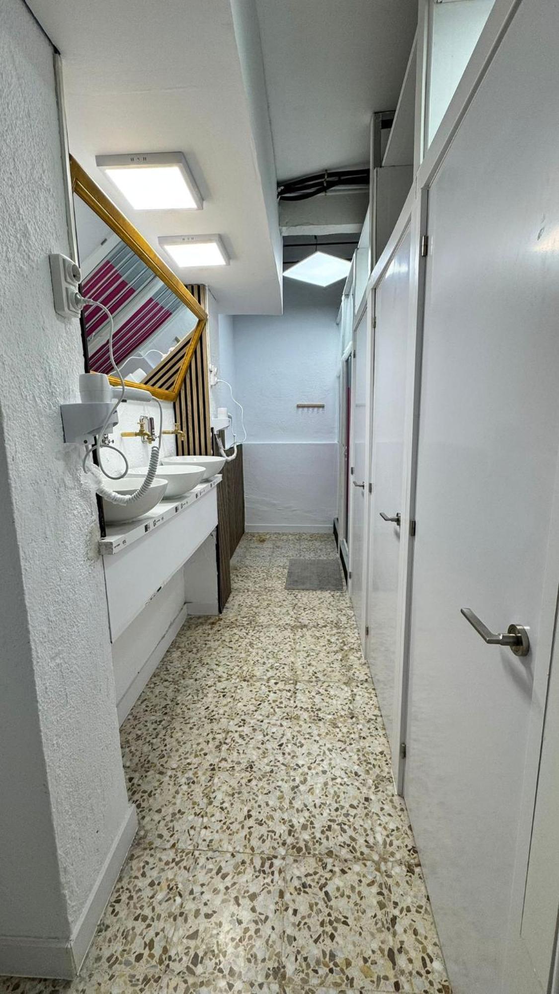 Hostel Puerta Del Angel Madrid Ngoại thất bức ảnh